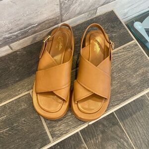 Seychelles Women’s Leather Tan Sandals Size 9